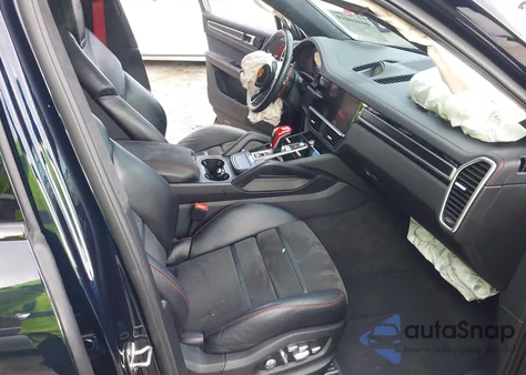 2021 Porsche Cayenne Coupe Gts z USA, uszkodzony, nr VIN WP1BG2AY5MDA49860